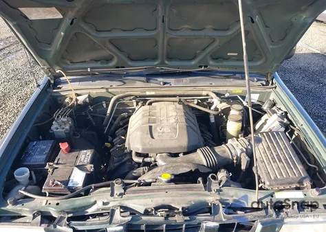 2004 Isuzu Rodeo S 3.2L V6 z USA, uszkodzony, nr VIN 4S2DM58W044314455